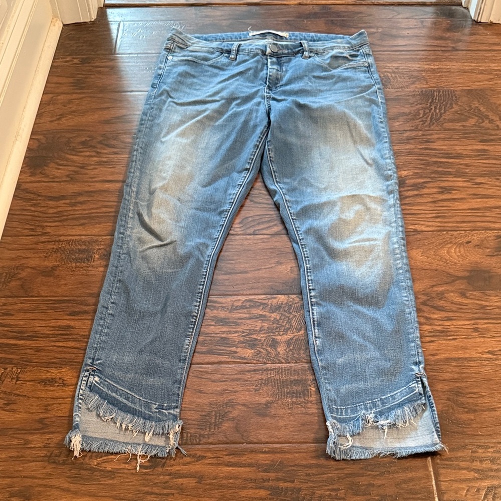 Chelsea & Violet Light Blue Frayed Hem Jeans